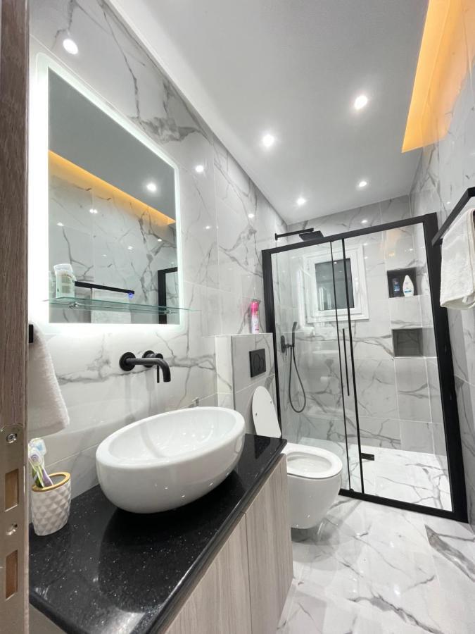 Apollo 2 Bd Jacuzzi Suite Atenas Exterior foto