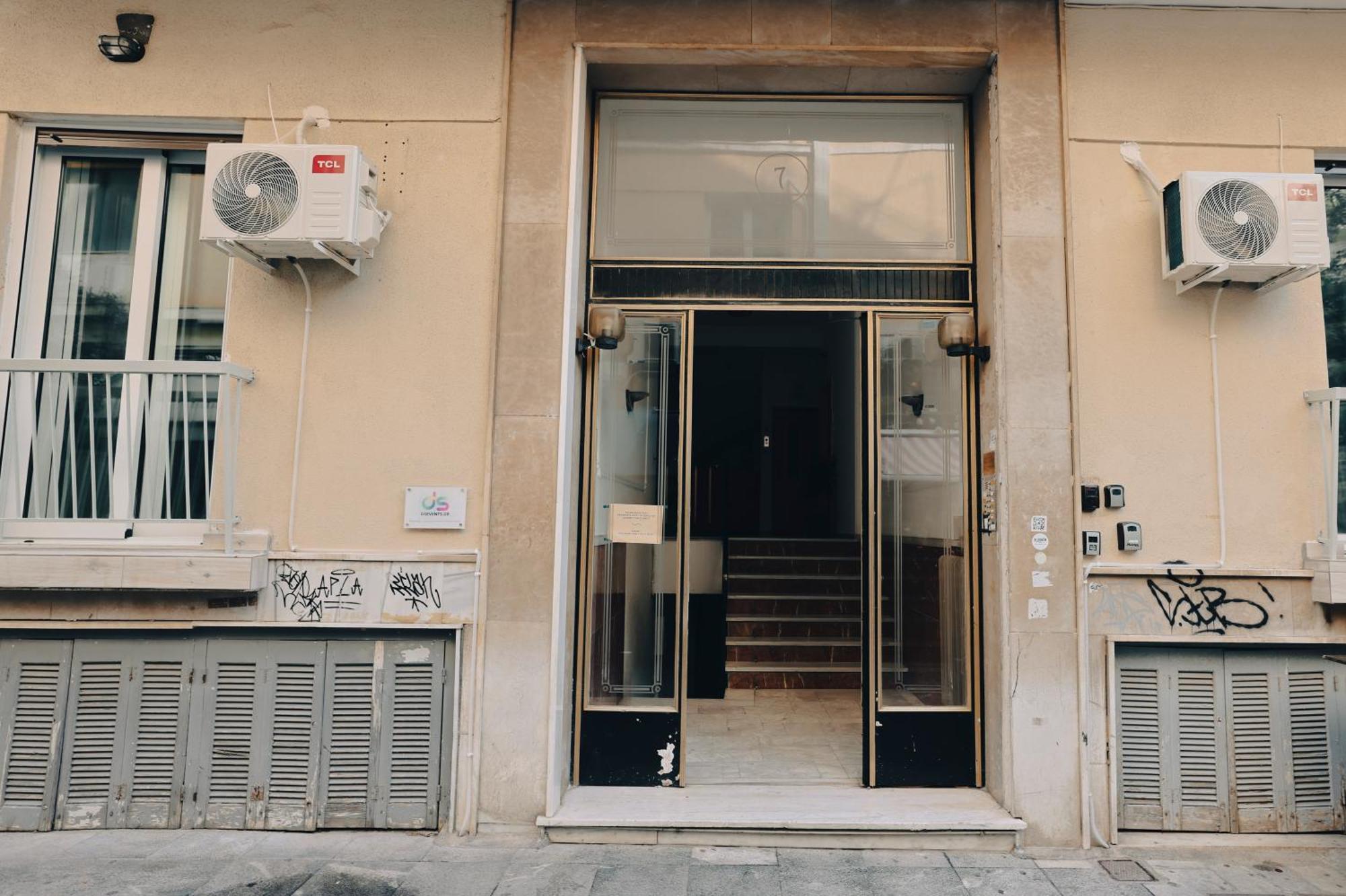 Apollo 2 Bd Jacuzzi Suite Atenas Exterior foto
